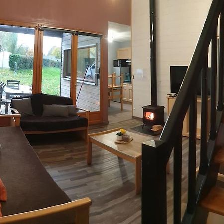 Gite N° 20, En Pleine Nature, Frontalier Signy-le-Petit Luaran gambar